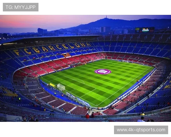 巴萨训练基地开放日，千名球迷参与互动活动