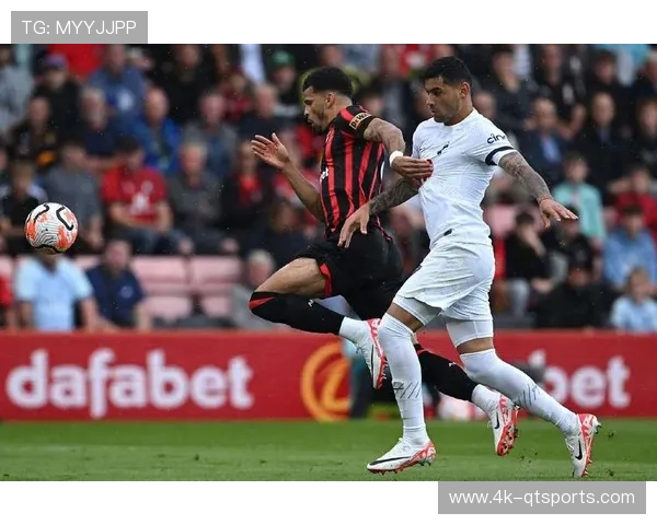 伯恩茅斯球迷客场助威， despite 保级压力