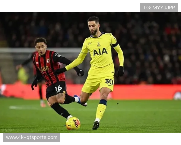 帕利尼亚倒钩破门，热刺一度扳平伯恩茅斯