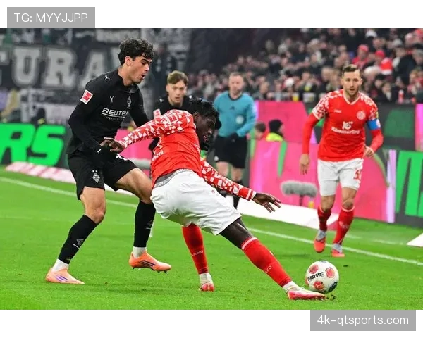 VAR在德甲的应用争议：技术辅助与裁判权威的平衡